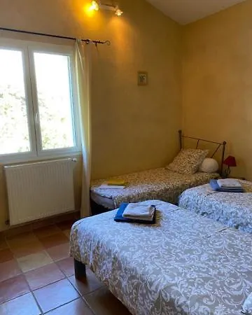 Spacious Calm - 4 Bedrooms, Pool, View, Petanque Vinsobres
