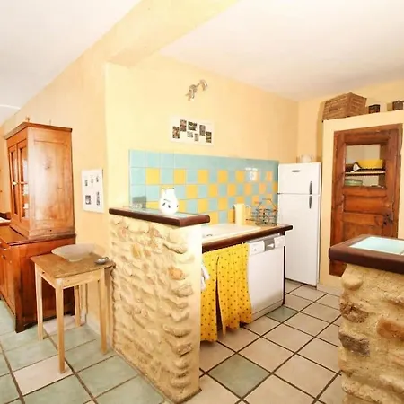 Spacious Calm - 4 Bedrooms, Pool, View, Petanque 別荘